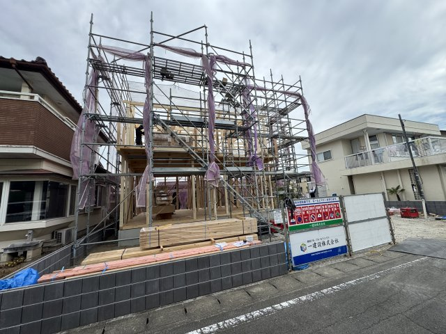 新築　高崎市下小塙町　Livele Garden.S　１号棟の外観|現地写真　2026年12月完成予定！類似物件のご内覧等、お気軽にお問合せください♪　							
　							
