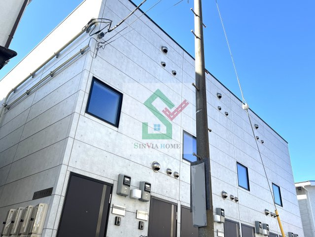 ラークティアラの外観