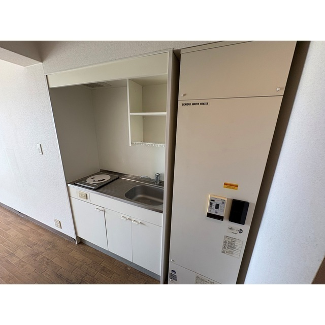 六甲ガーデンホームズのキッチン|コンパクトなキッチンで掃除もラクラク