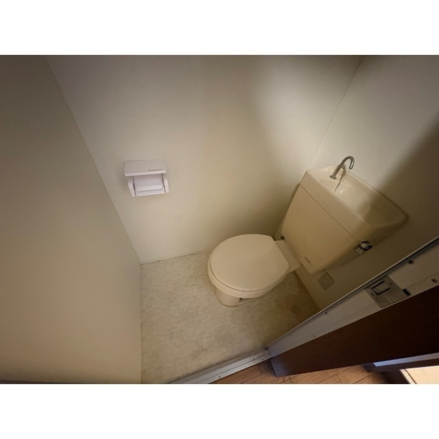 六甲ガーデンホームズのトイレ|コンパクトで使いやすいトイレです