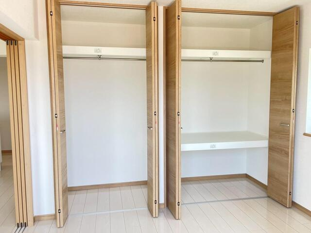 クラウン ウエストの収納