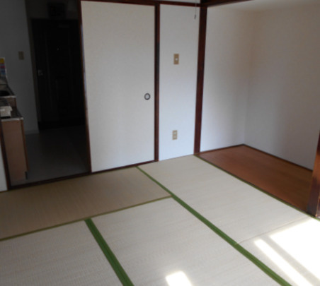 たばこ組合ビルの和室
