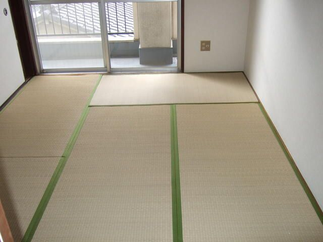 たばこ組合ビルの和室