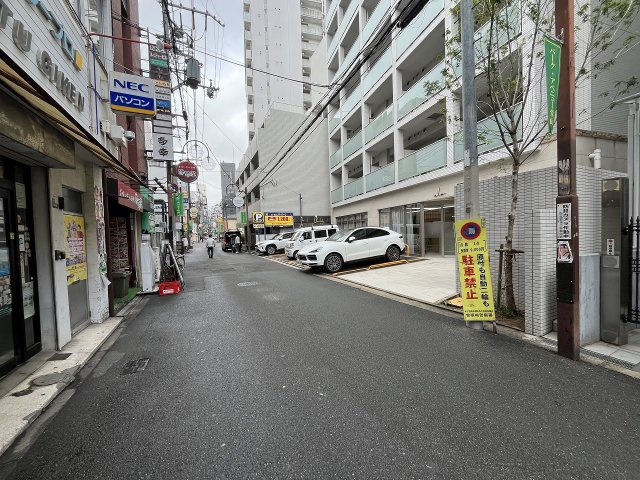 大阪市北区堂山町の店舗事務所の周辺