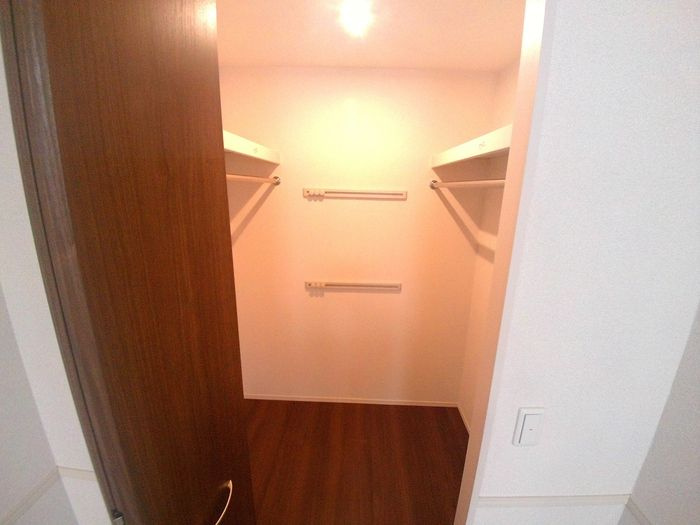 ベルカーサ秋葉の収納