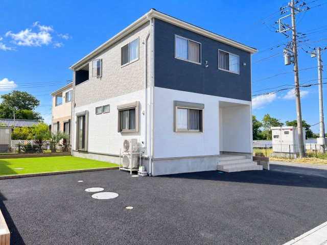 上里町勅使河原　未入居　北東角地×駐車3台可！サンルーム付き4LDK