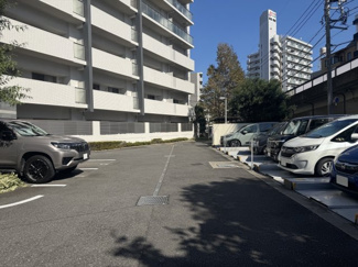 【駐車場】