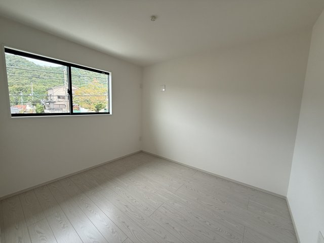 戸建 宇治市明星町３丁目の洋室|2階　東5.2帖洋室