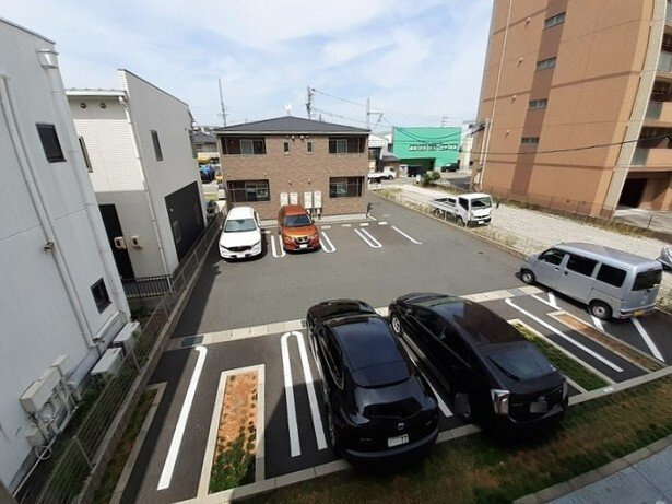 シェリエⅡの駐車場