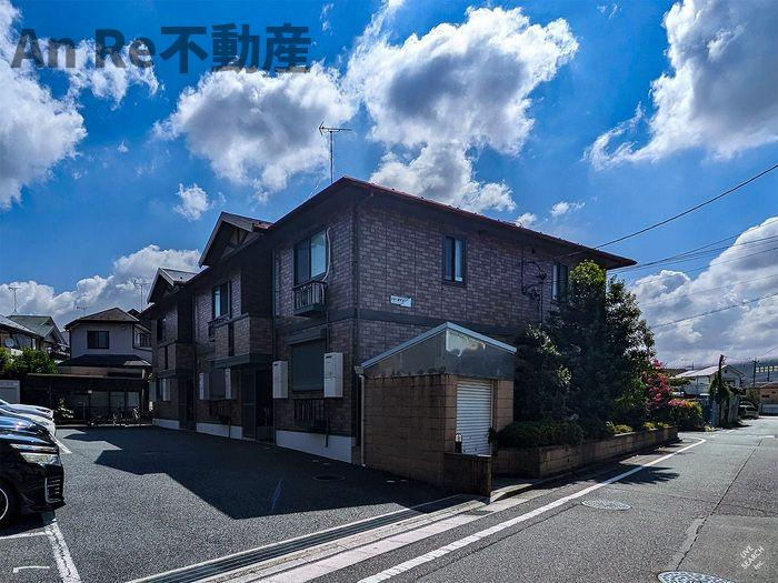 リリー坂下　Ａ/Ｂの外観