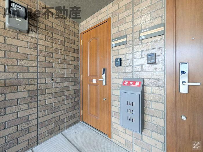 リリー坂下　Ａ/Ｂの玄関