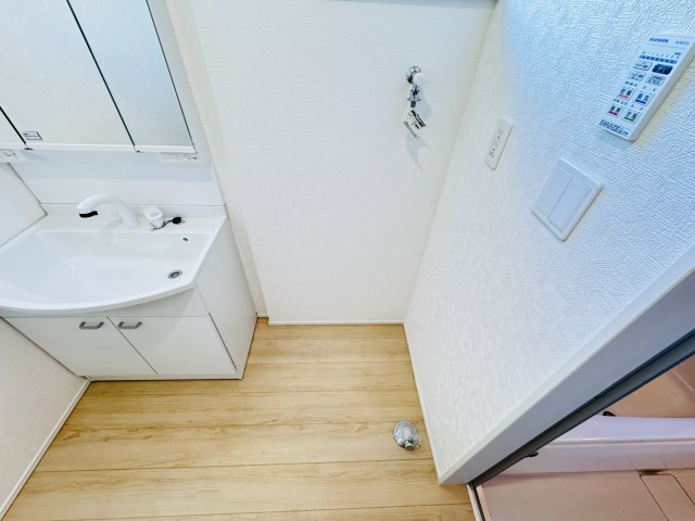 松戸市六実１丁目新築戸建【六実第二小学校：7分】のランドリースペース|洗濯機置き場