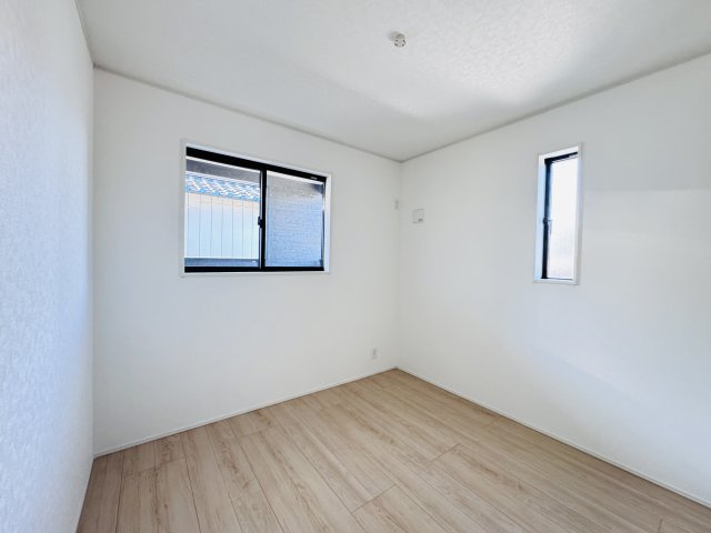 松戸市六実１丁目新築戸建【六実第二小学校：7分】の子供部屋|4.5帖南側洋室