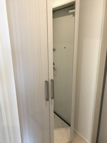 Casa Lupinus.TRの玄関|101号室シューズボックス