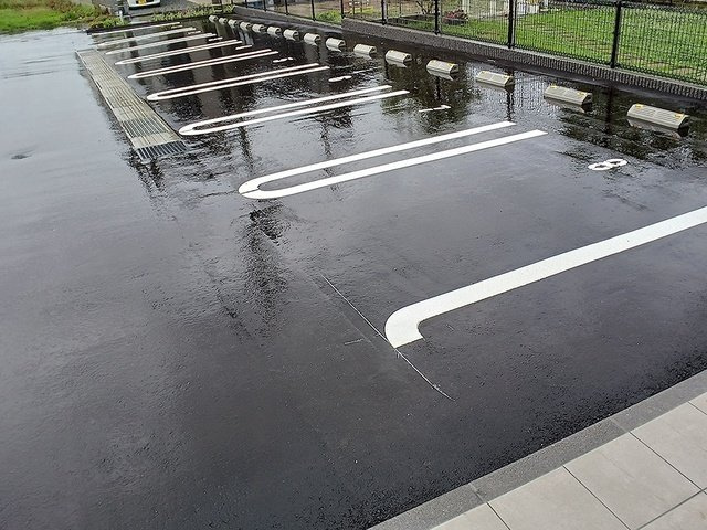 ヒルズ津屋崎Ⅰの駐車場