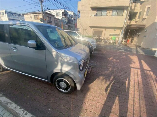 メゾンあすなろの駐車場