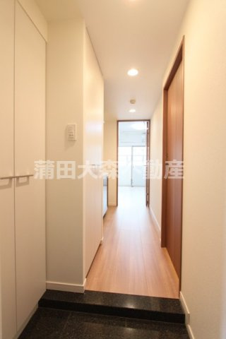 レファシア大森の玄関