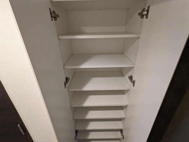 アゼスト堀切菖蒲園Ⅱの収納