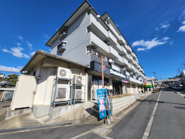 メゾン東生駒（YD3番館）