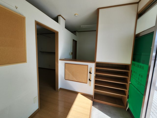 メゾン東生駒（YD3番館）の内装