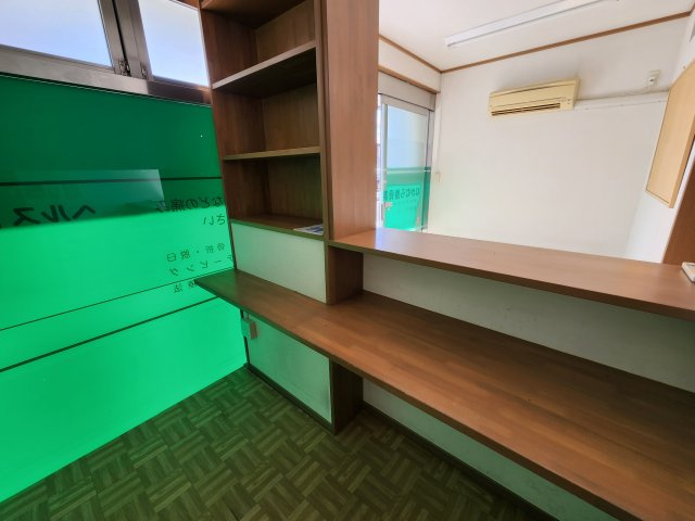 メゾン東生駒（YD3番館）の和室