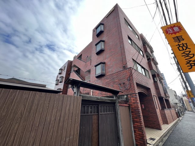 クォーレ市川の外観