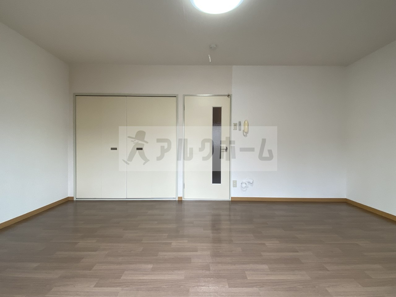 ソレアード2の居間・リビング|ソレアードⅡ（河内国分駅）　洋室