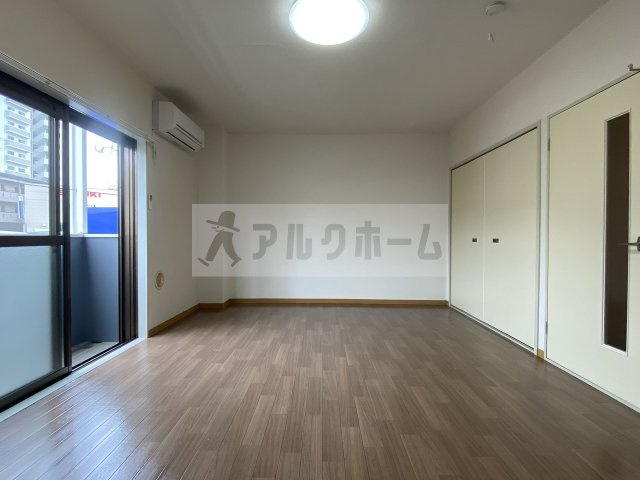 ソレアード2の居間・リビング|ソレアードⅡ（河内国分駅）　洋室