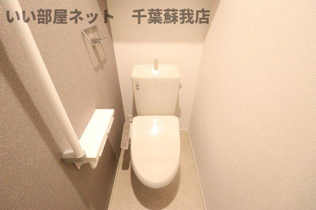 メゾン・ド・リュミエールⅠのトイレ|ゆったりとした空間のトイレです