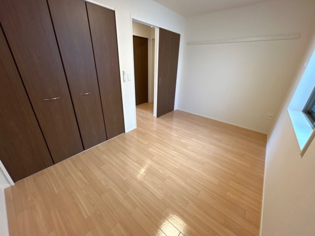 カトレアの洋室