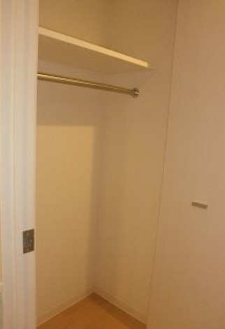 ライズ中野新橋の収納