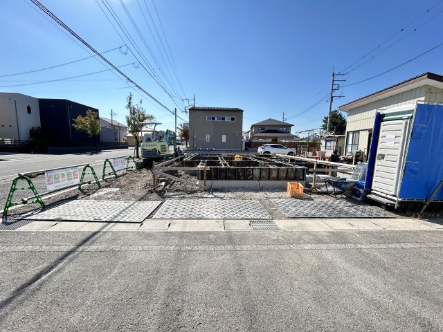 新築　前橋市朝日町1丁目1番 Heartful　Town　A号棟の駐車場|現地写真　駐車スペースは2台分可能です！
