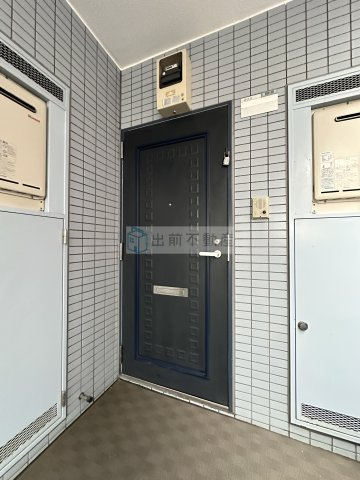 アソシエール千川の玄関