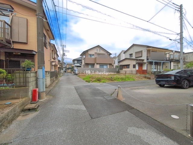 取手市東5期　新築戸建の前面道路含む現地写真