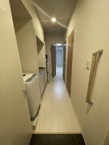 クレイノ楠谷23の玄関