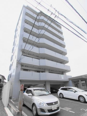 マンション春夏秋冬の外観