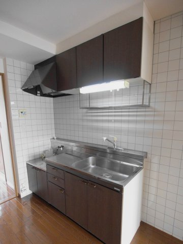 マンション春夏秋冬のキッチン