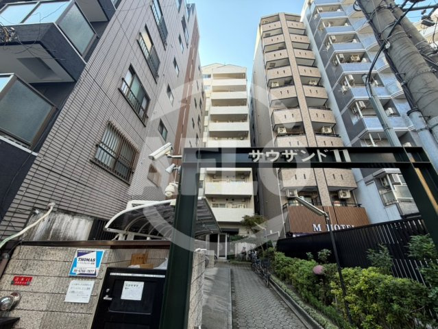 サウザンドイレブンの外観