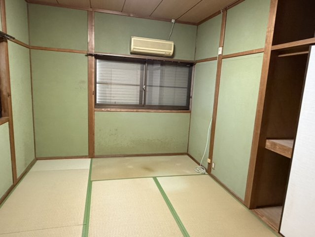 西条市喜多川531-6　中古住宅の和室