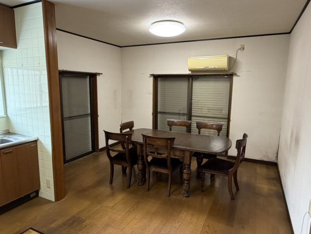 西条市喜多川531-6　中古住宅の居間・リビング