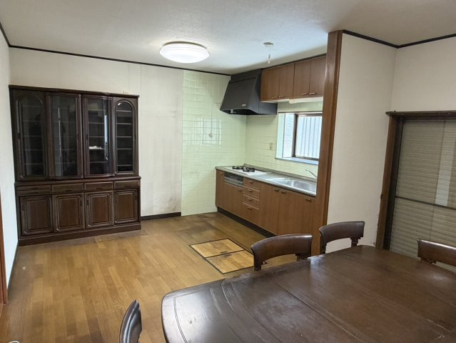 西条市喜多川531-6　中古住宅の居間・リビング