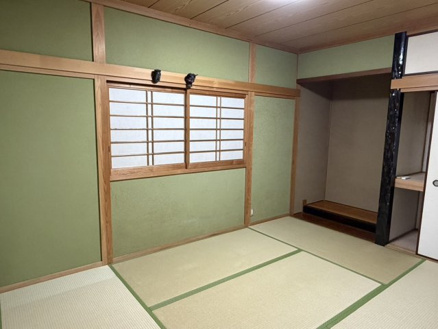 西条市喜多川531-6　中古住宅の和室
