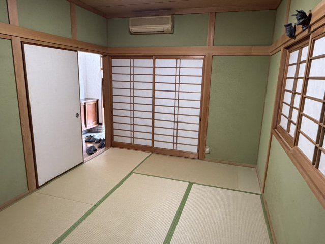 西条市喜多川531-6　中古住宅の和室
