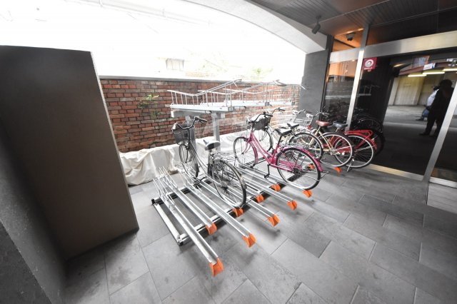 おおきに老松通りビルのその他共用部分|おおきに老松通りビル　駐輪場