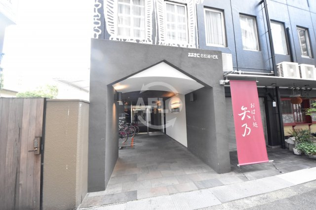 おおきに老松通りビルのエントランス|おおきに老松通りビル　エントランス