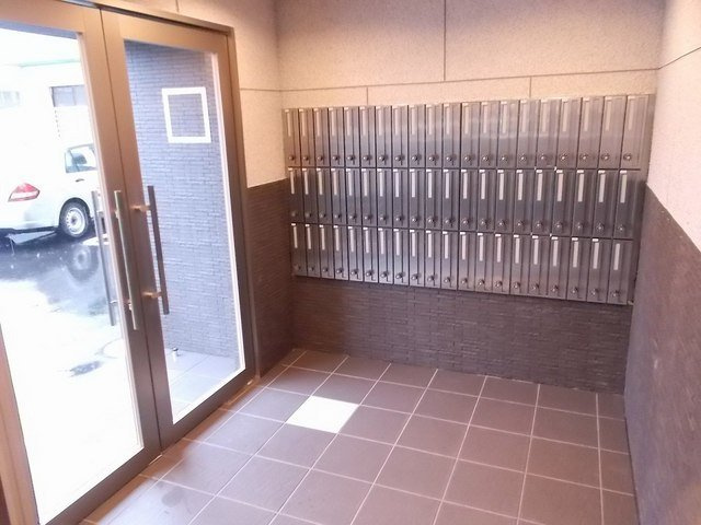 ヒラソル　瀬田のエントランス