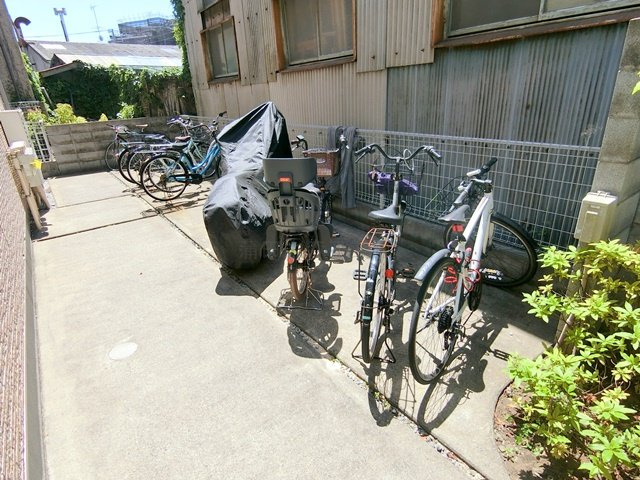 シュタールヒュッテA棟のその他共用部分|駐輪場