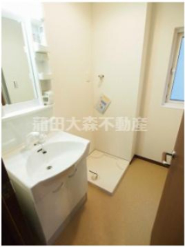 シュタールヒュッテA棟の洗面所|洗面脱衣所　独立洗面台　洗濯機置き場