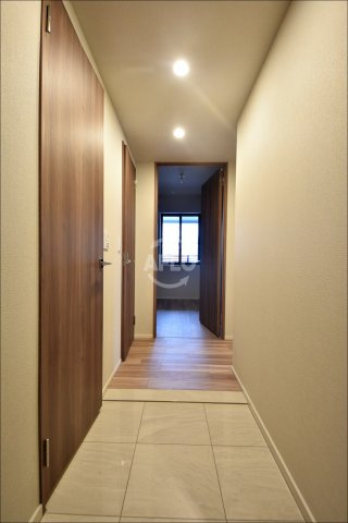 ローレルタワー御堂筋本町　開平小学校区の玄関|ローレルタワー御堂筋本町　玄関