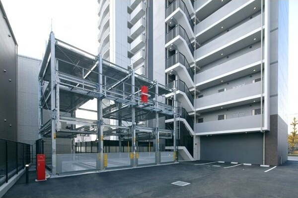 S-RESIDENCE山王の駐車場